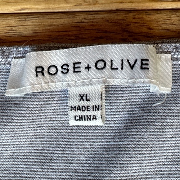 Rose & Olive Gray Short Sleeve T-Shirt with Silver Button Sleeves size XL - Picture 8 of 12